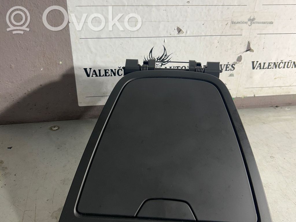 Renault Captur Daiktadėžė 