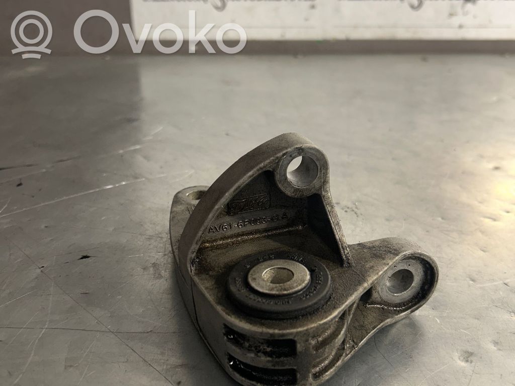Ford Kuga II Engine mounting bracket 