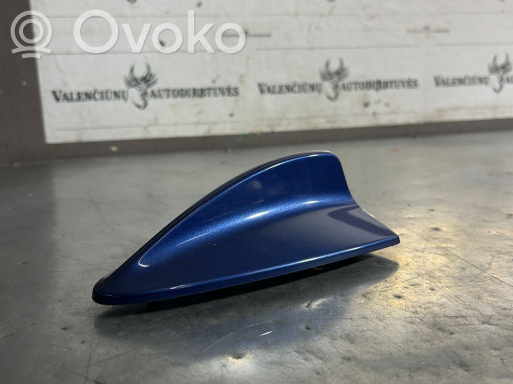BMW 3 E92 E93 Stogo (GPS) antenos dangtelis 