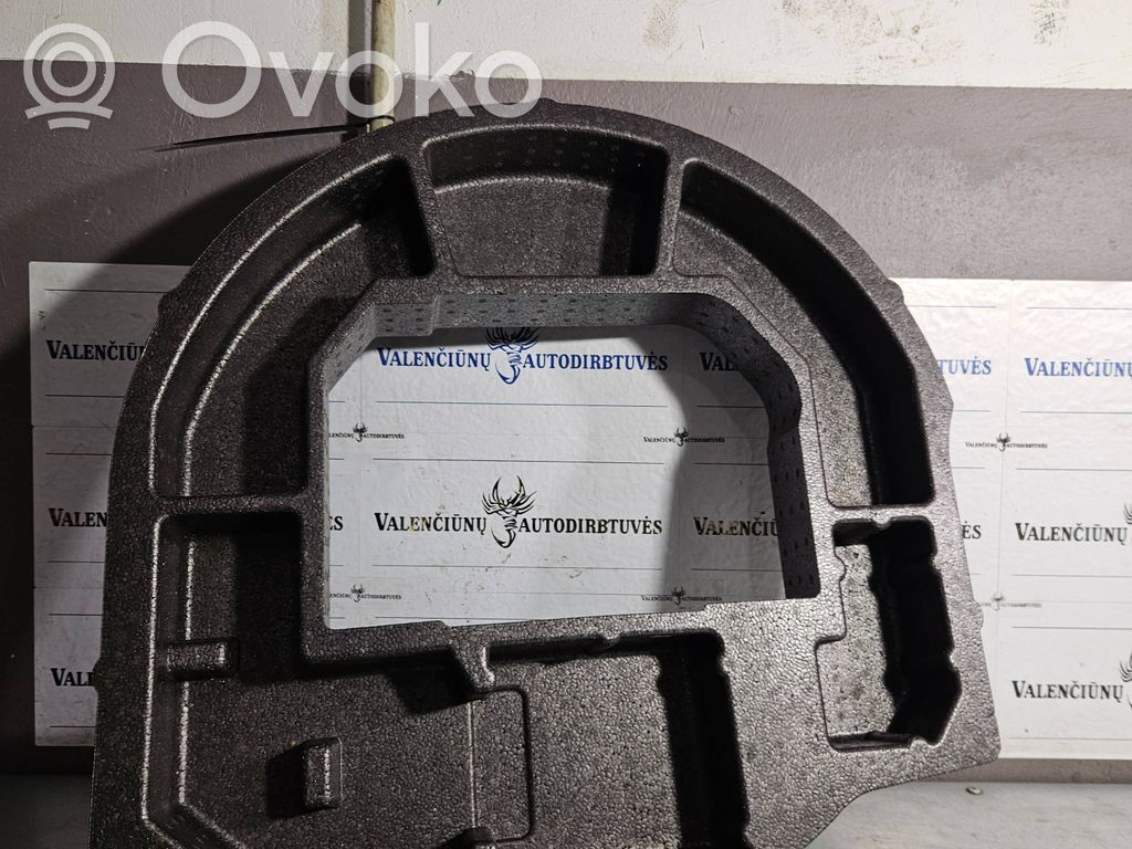 Audi A1 Tool box 