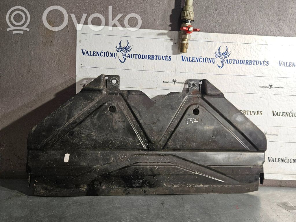 BMW 3 E92 E93 Osłona pod zderzak przedni / Absorber 