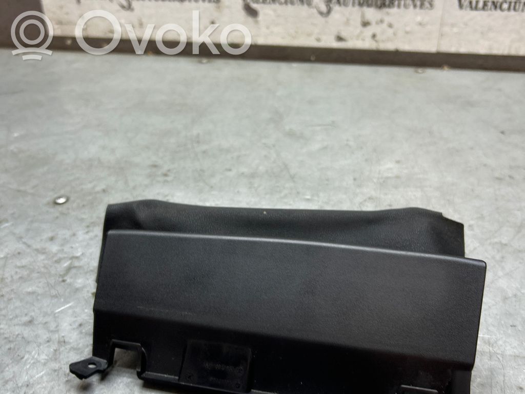 BMW 1 E81 E87 Steering wheel column trim 
