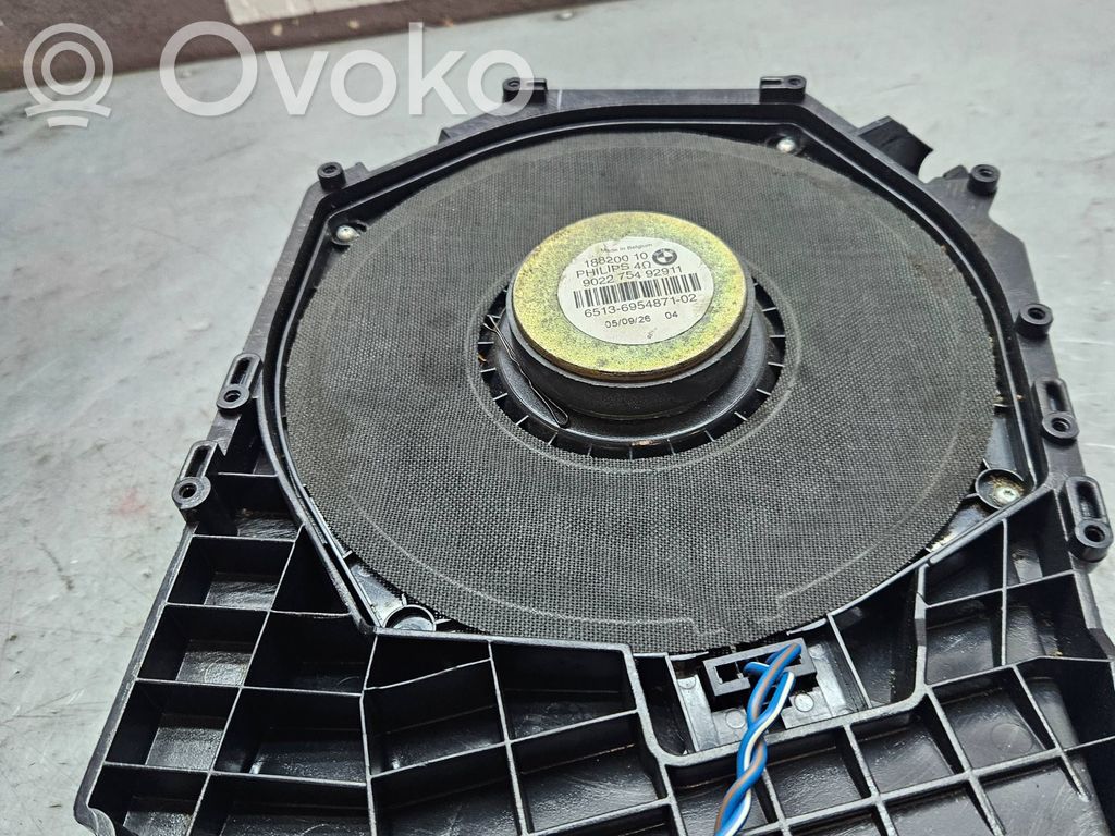 BMW 1 E81 E87 Altavoz subwoofer 