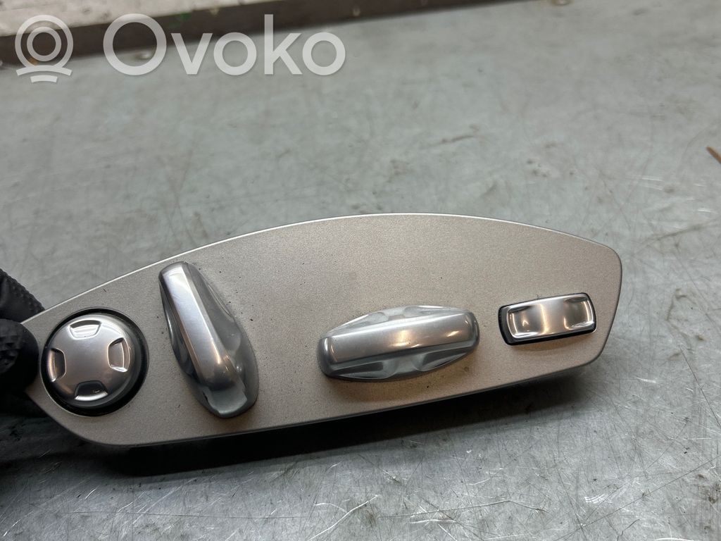 Porsche Cayenne (92A) Seat control switch 
