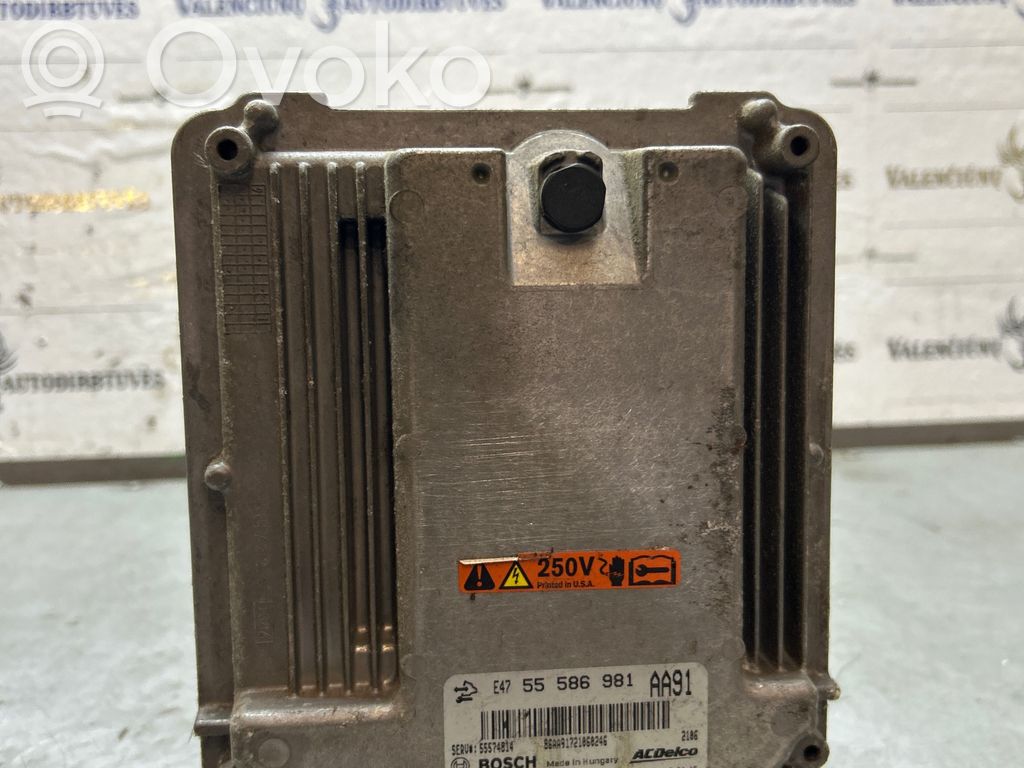 Opel Insignia A Engine control unit/module 