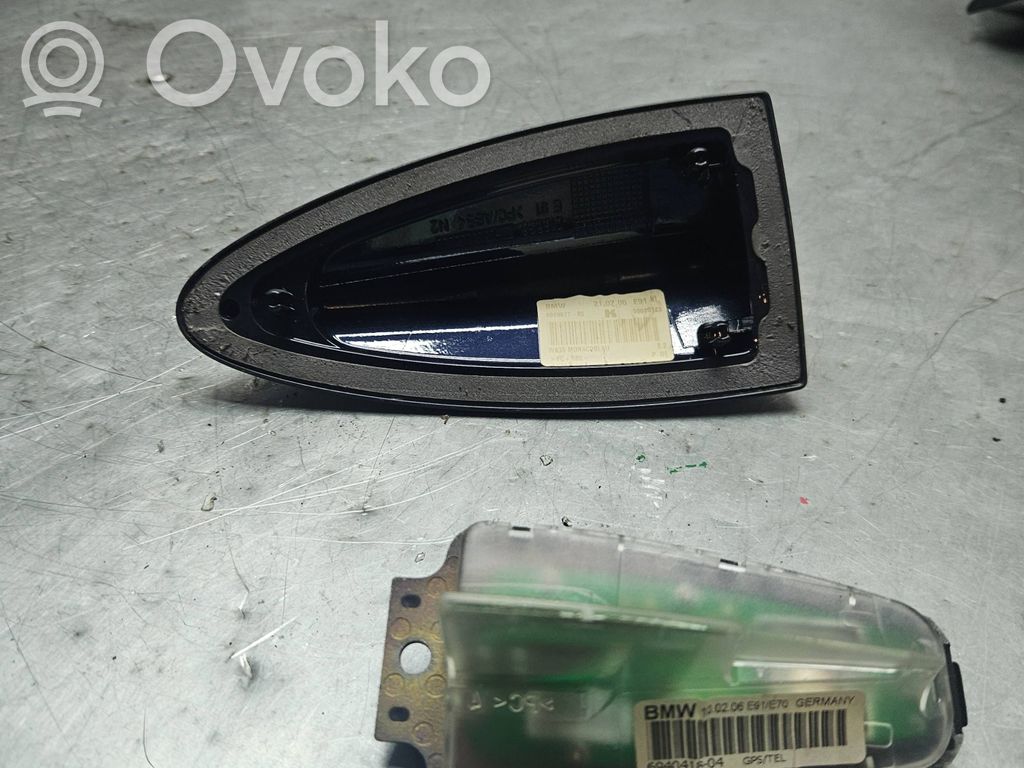 GPS Antenne   1682611,6949877,50010143,M0NAC0BLAU