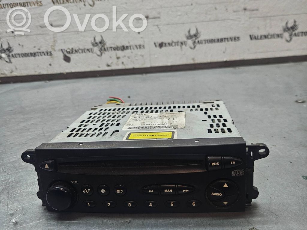 Panel / Radioodtwarzacz CD/DVD/GPS   PU2295A,CL0411Z0298549,9632592480