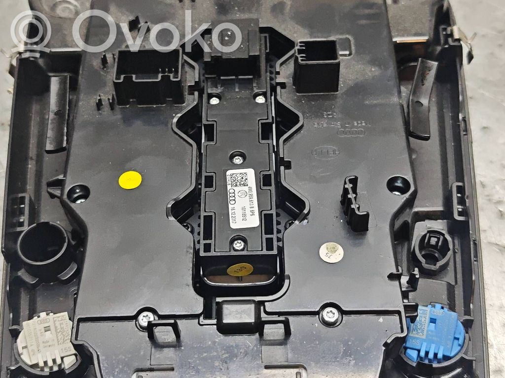 Audi A4 S4 B9 Światło fotela przedniego 