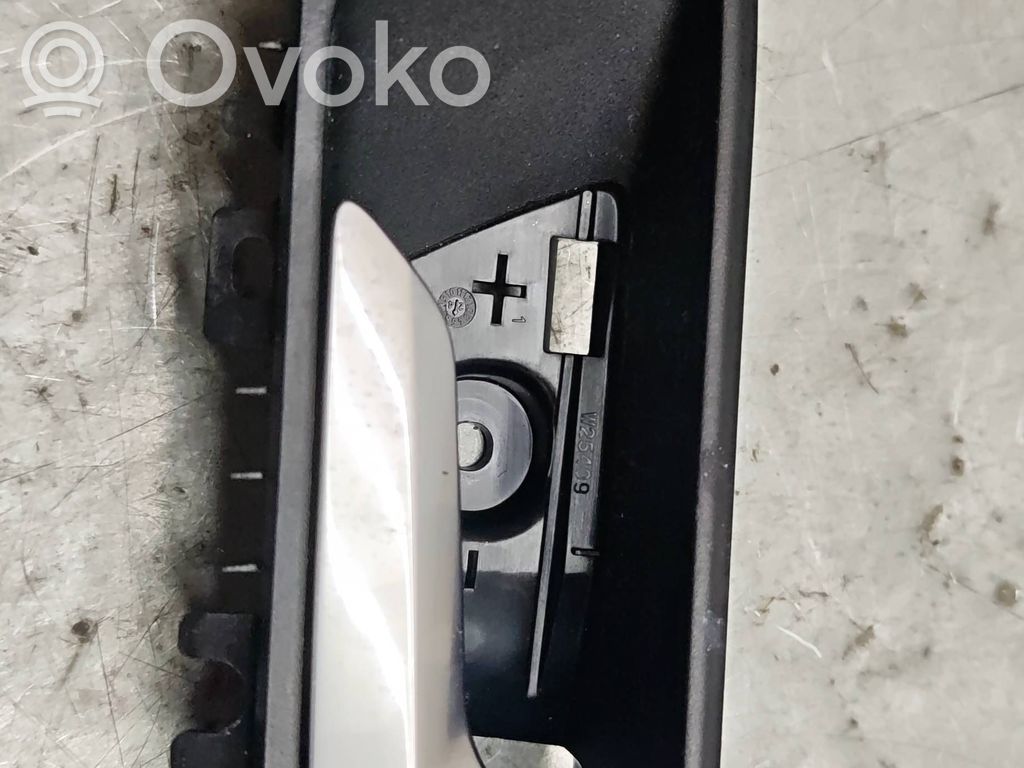 Ford Focus Front door interior handle 
