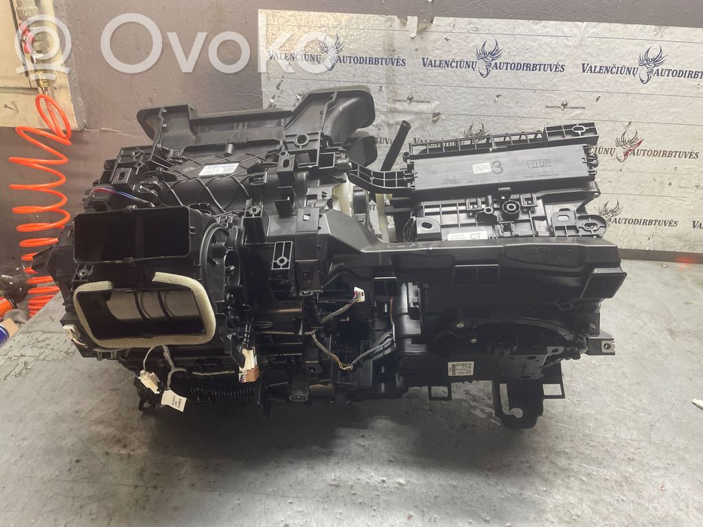 Toyota Corolla E210 E21 Nagrzewnica / Komplet 