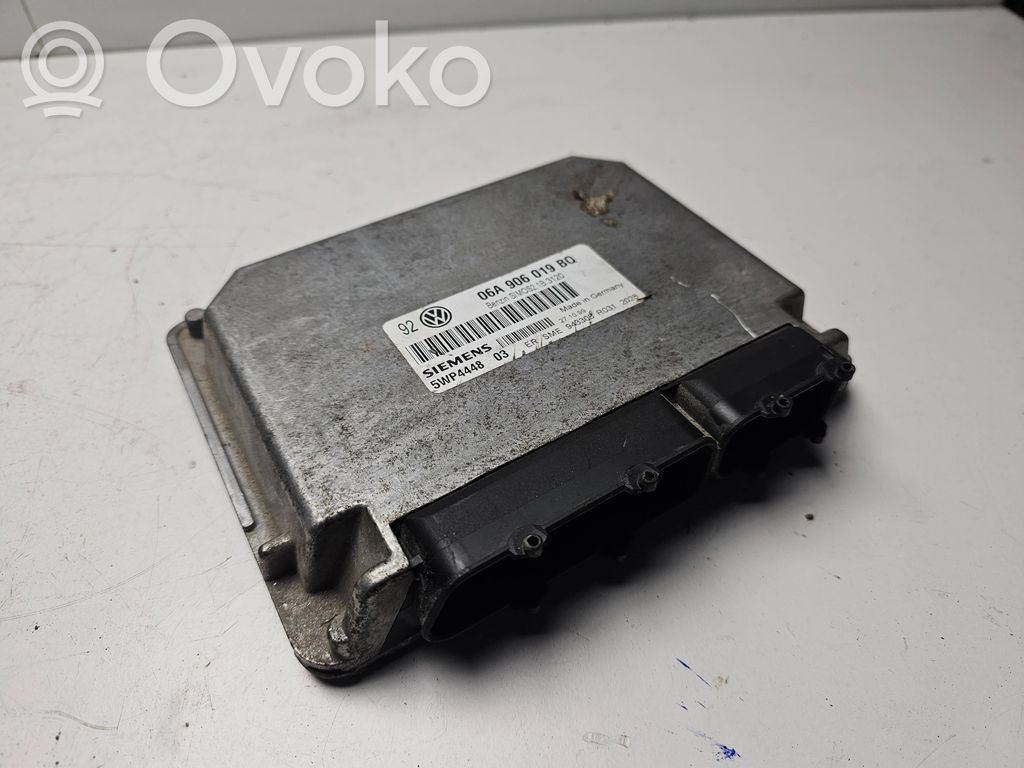 Volkswagen Golf IV Engine control unit/module 
