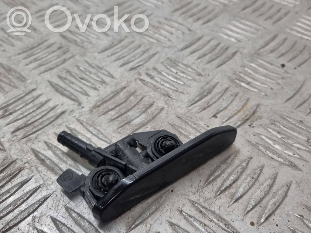 BMW 3 E46 Headlight washer spray nozzle 