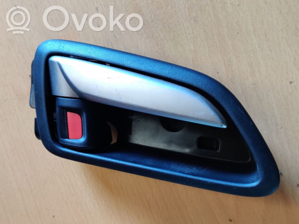 Front door interior handle   U8319,5B17