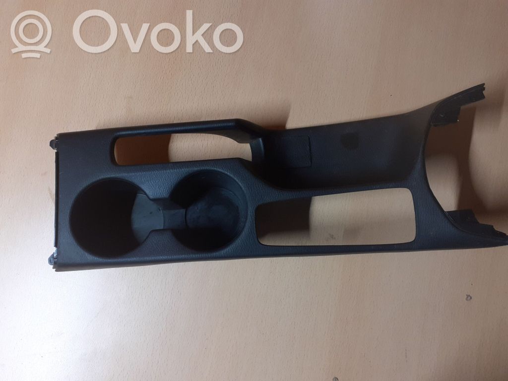 Mazda 2 Cup holder front 