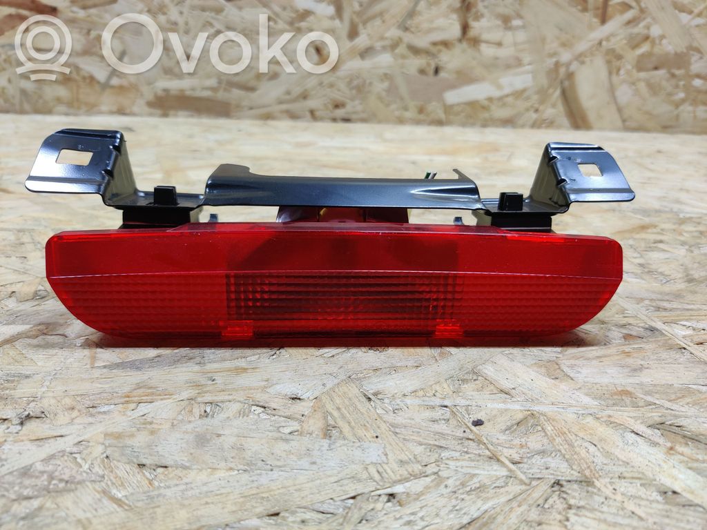 Daihatsu Terios Third/center stoplight 