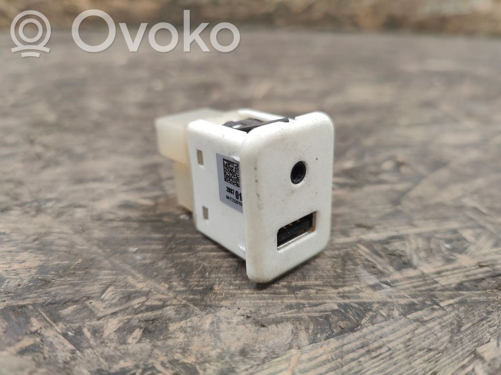 Opel Antara USB socket connector 