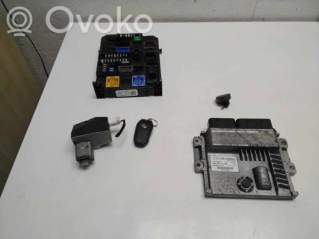 Toyota Proace Engine ECU kit and lock set 
