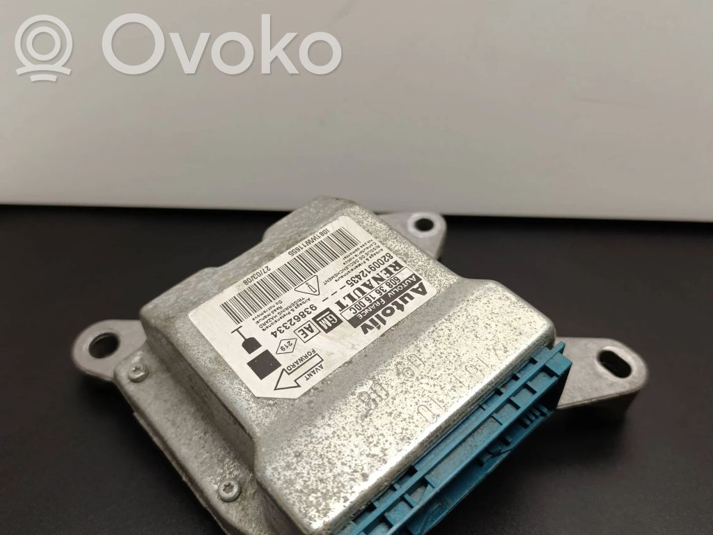Opel Vivaro Airbag control unit/module 