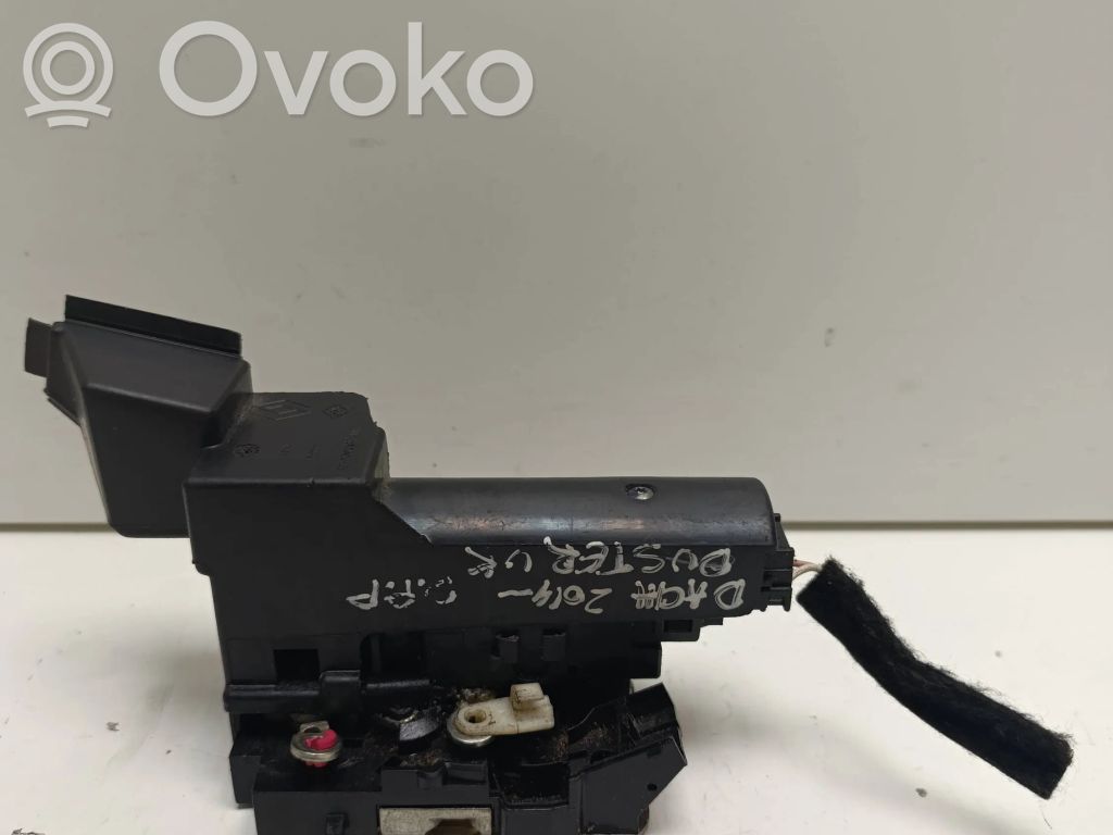 Dacia Duster Front door lock 