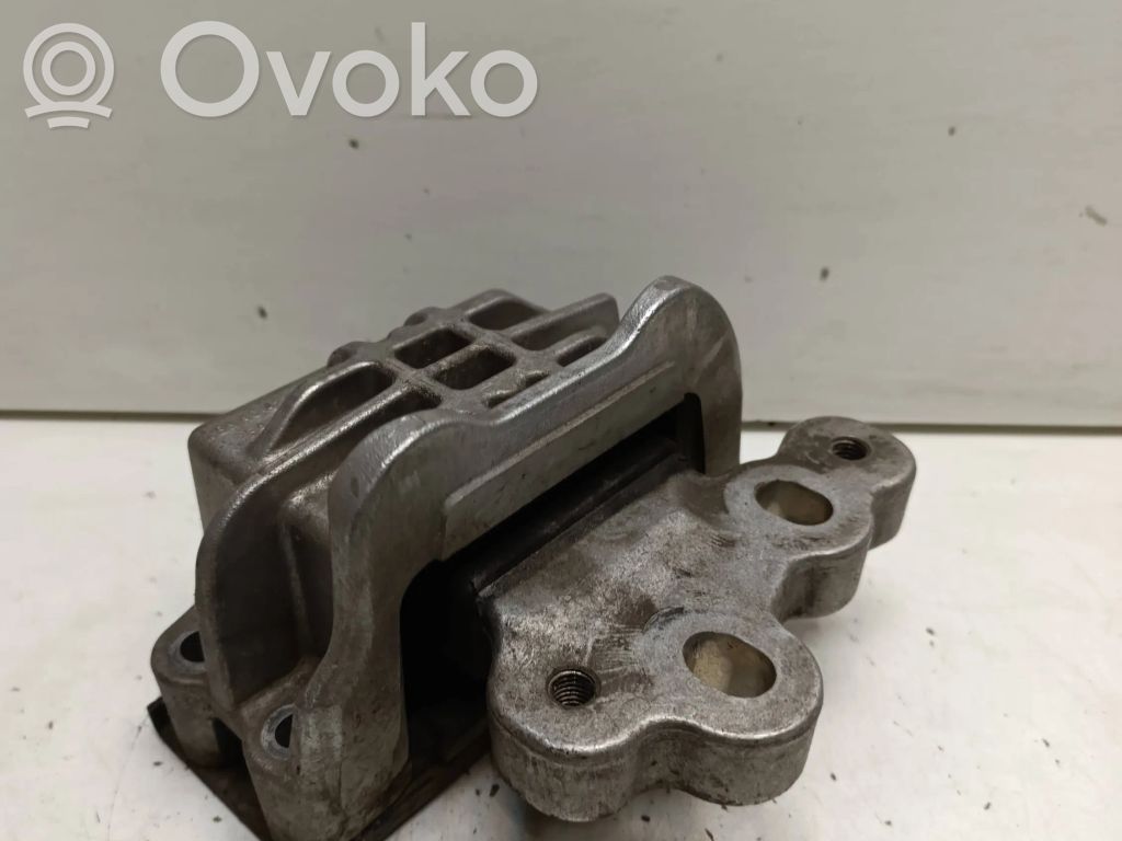 Engine mount bracket   GK217M124AE