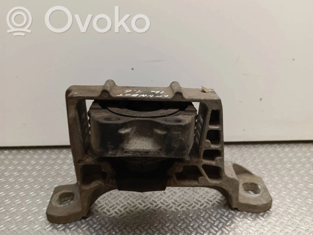 Ford Connect Engine mount bracket 
