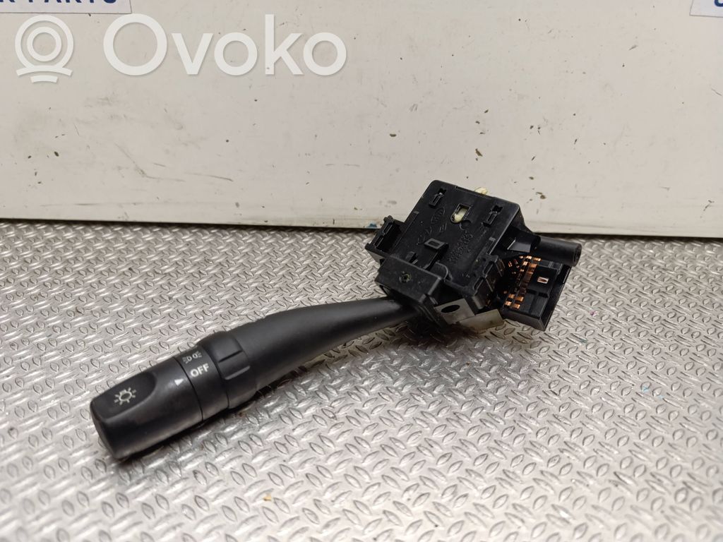 Hyundai H-1, Starex, Satellite Light switch 