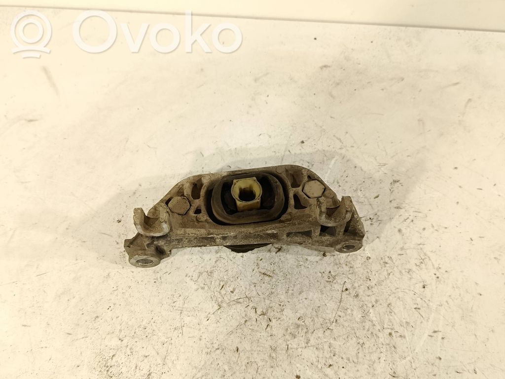 Engine mount bracket   112202847R
