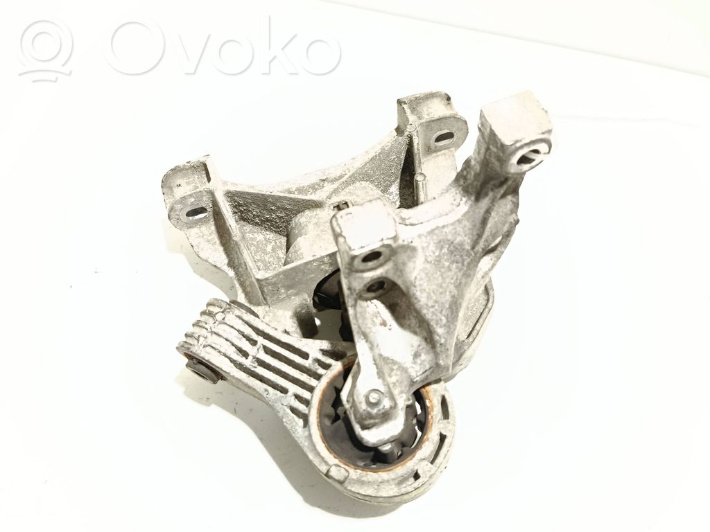Toyota Proace Engine mounting bracket 