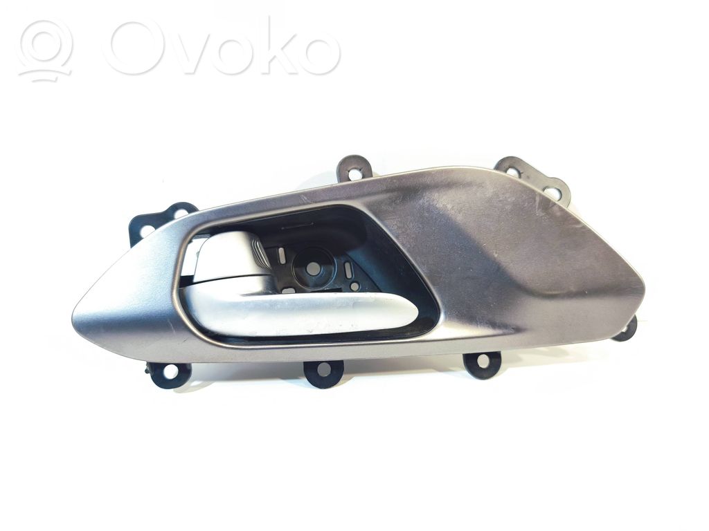 Chrysler Pacifica Front door interior handle 