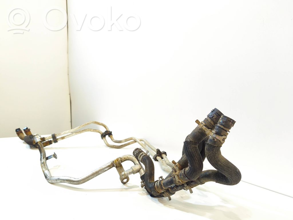 Engine coolant pipe/hose   68276702AA