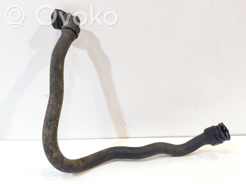 Engine coolant pipe/hose
