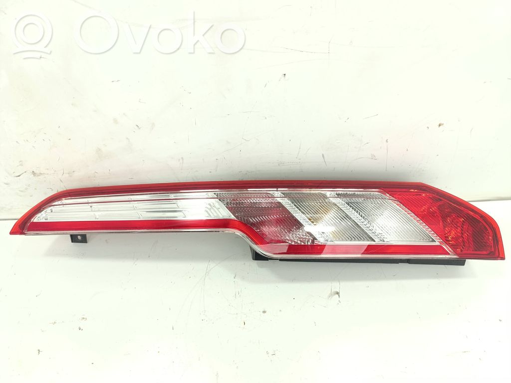 Ford Transit Custom Takavalon osa 