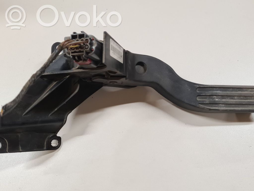 Ford Mondeo Mk III Akceleratoriaus pedalas 