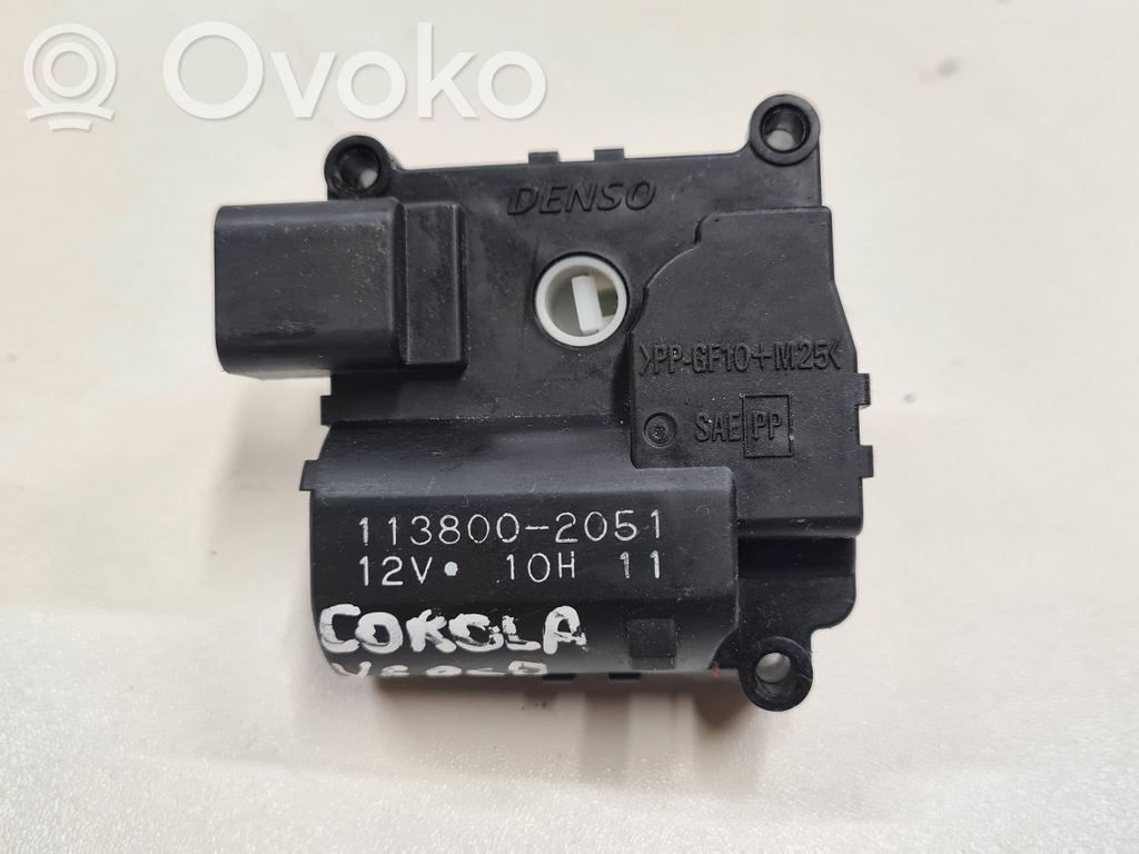 Toyota Corolla Verso E121 Oro sklendės varikliukas 