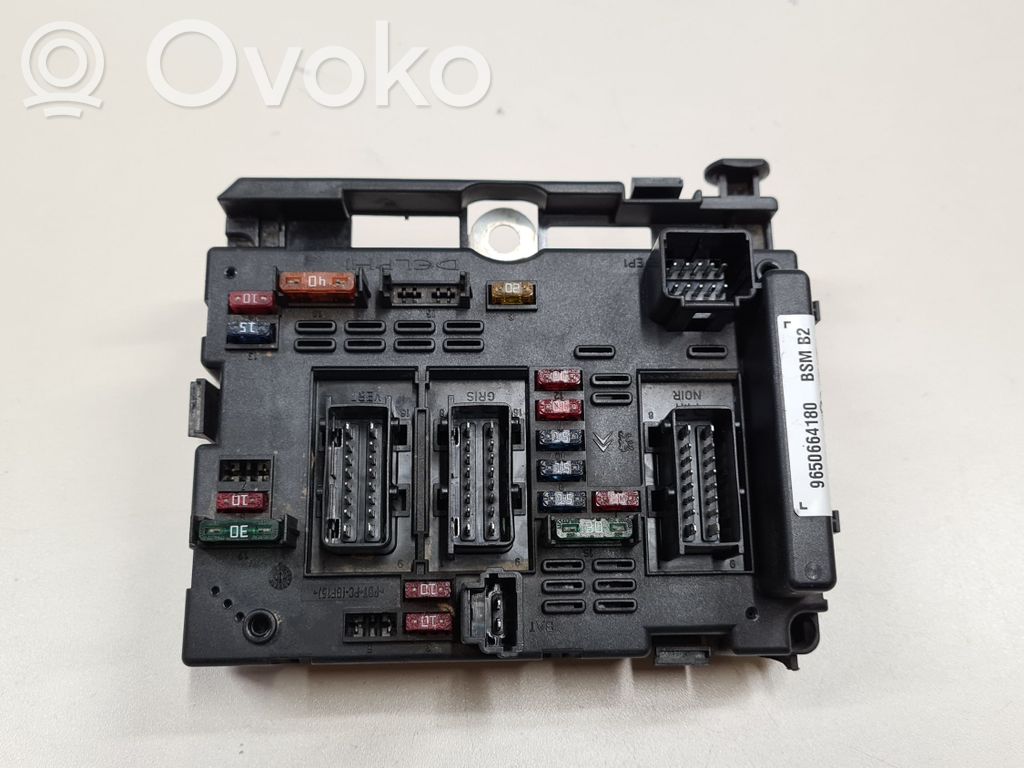 Peugeot 307 Drošinātāju bloks 