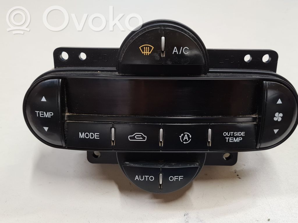 KIA Carens I Climate control unit 
