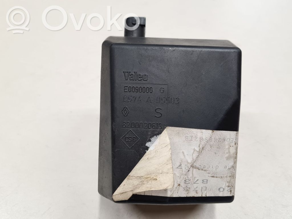 Ohjauspyörän lukitus   8200020613B,0574A05503,E0090000G
