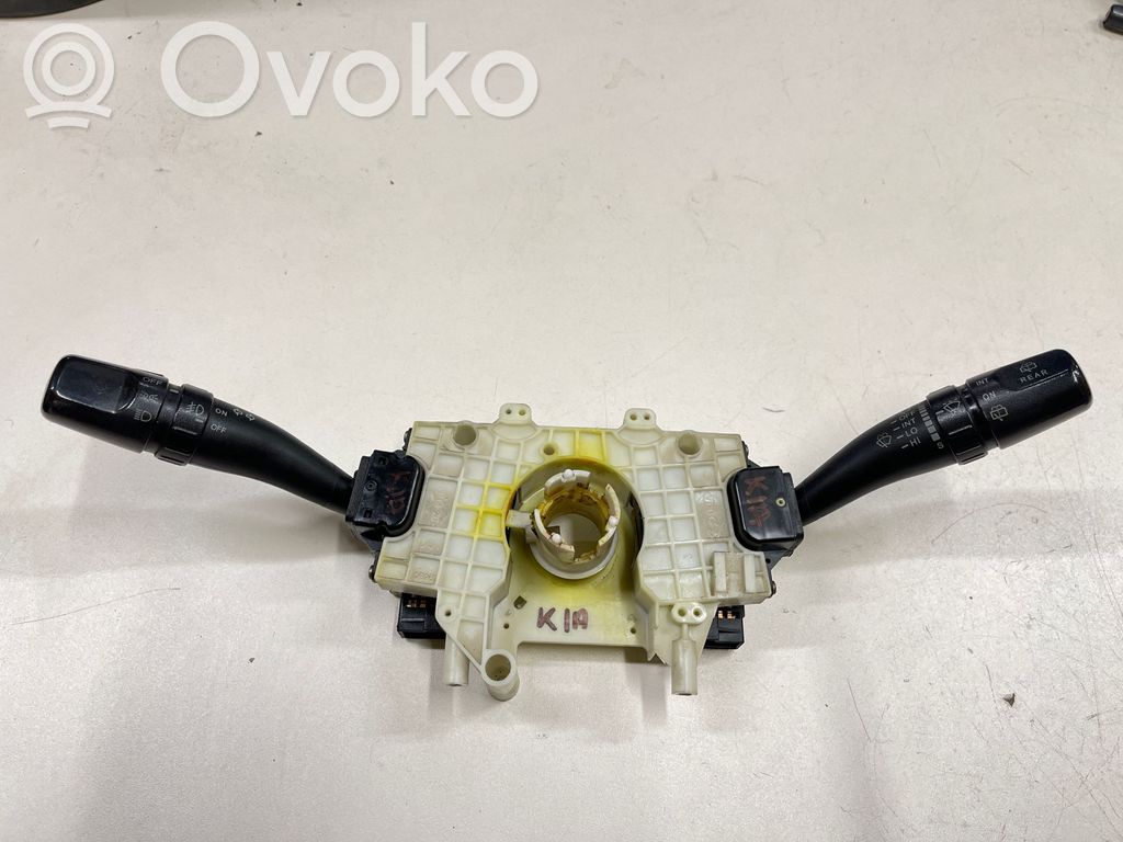 KIA Sorento Wiper turn signal indicator stalk/switch 