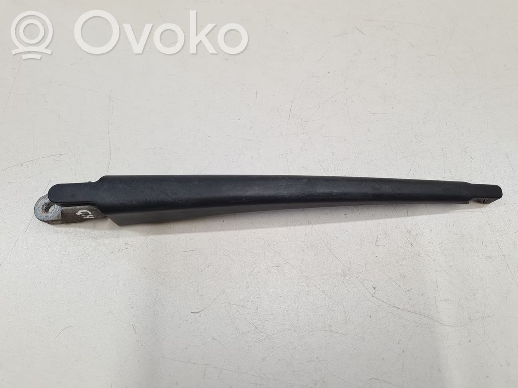 Mazda 3 I Rear wiper blade arm 