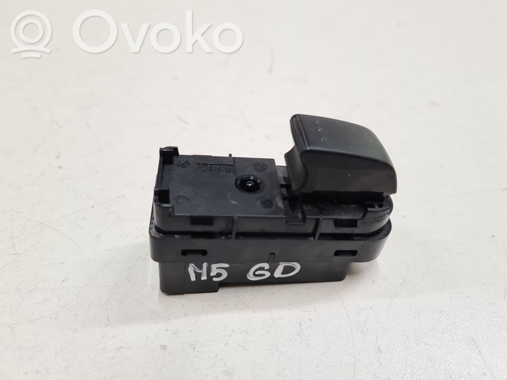 Mazda 5 Electric window control switch 