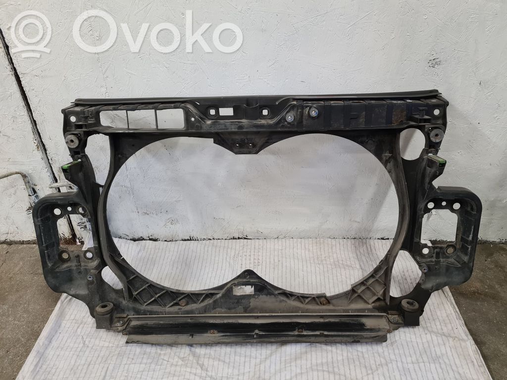 Audi A6 S6 C6 4F Radiatorių panelė 