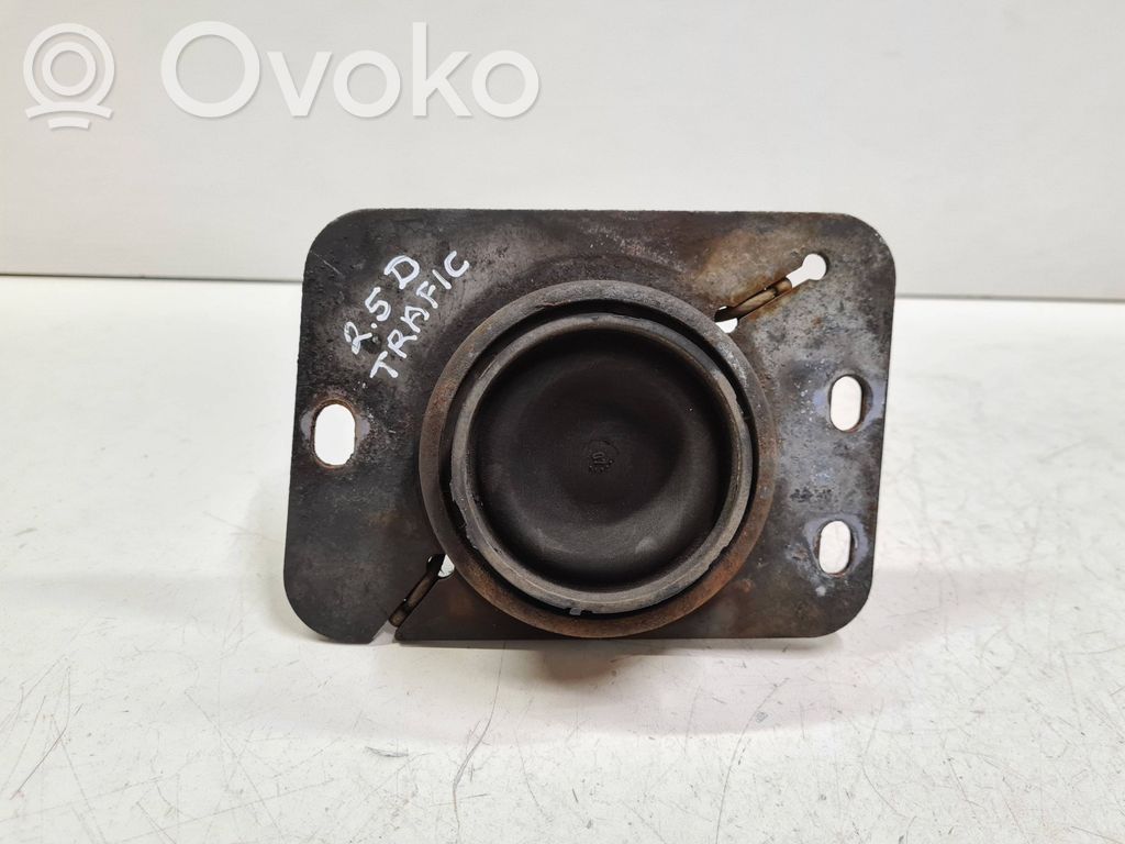 Engine mount bracket   93854172,8200411257