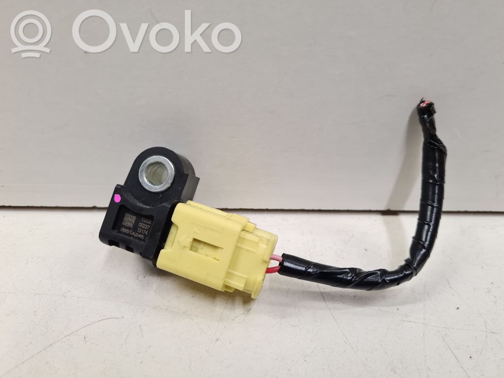 Peugeot iOn Airbagsensor Crashsensor Drucksensor 