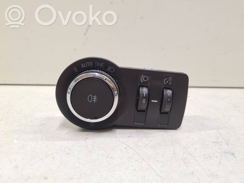 Opel Insignia A Light switch 