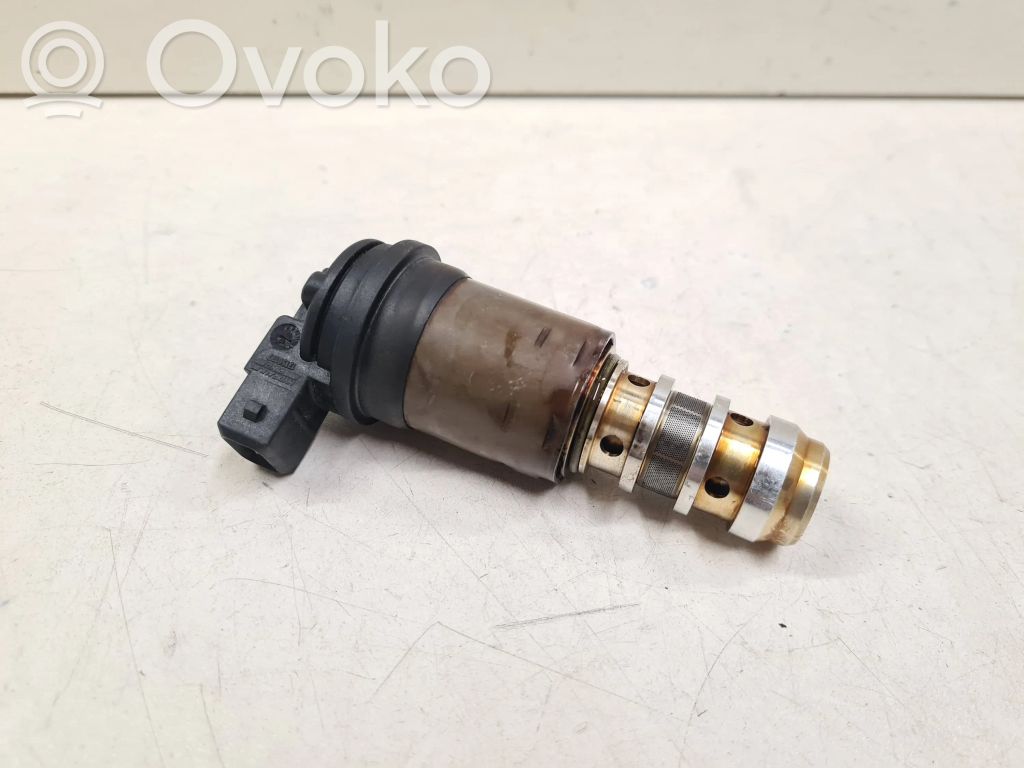 BMW 3 E90 E91 Camshaft vanos timing valve 