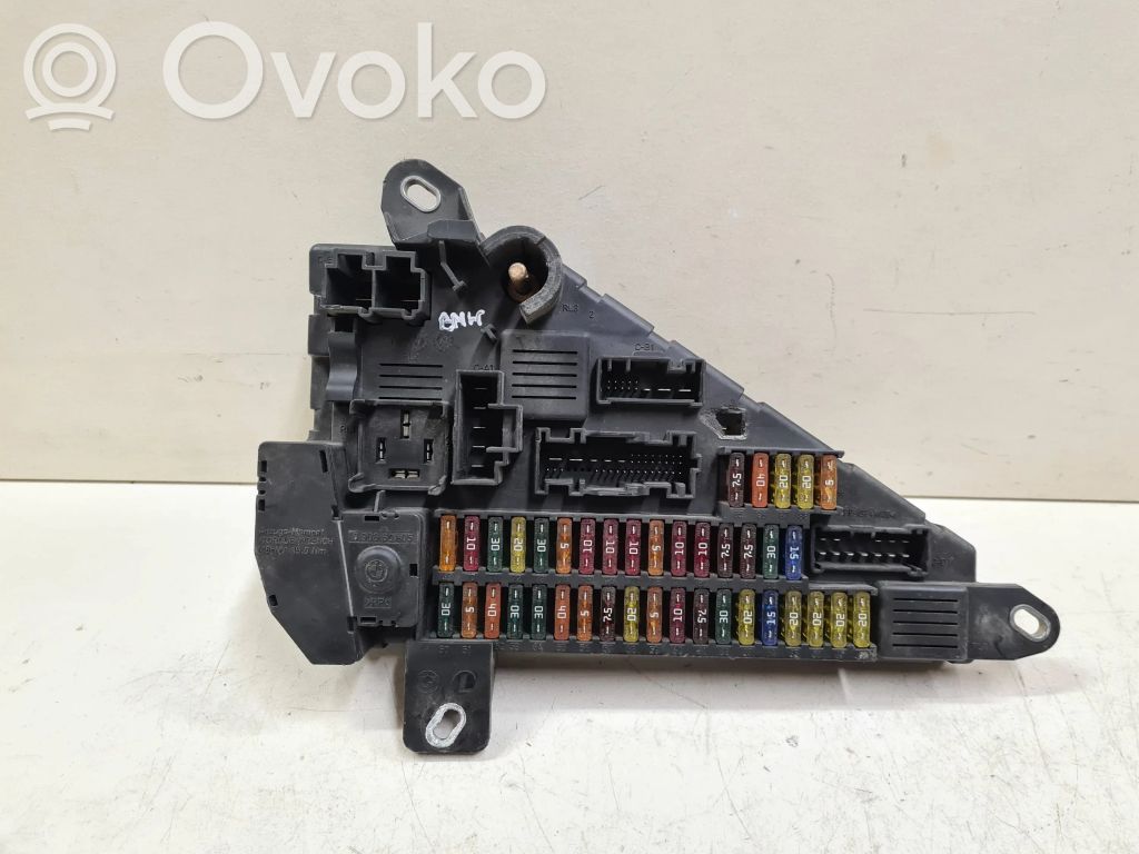BMW 5 E60 E61 Fuse module 