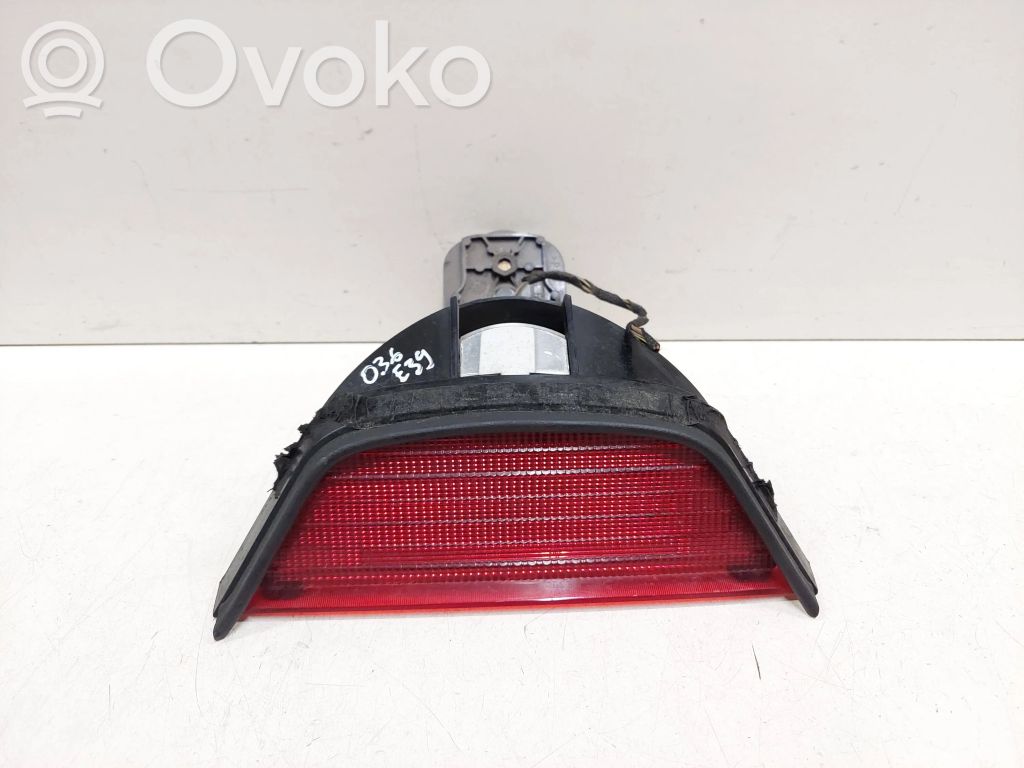 BMW 5 E39 Third/center stoplight 