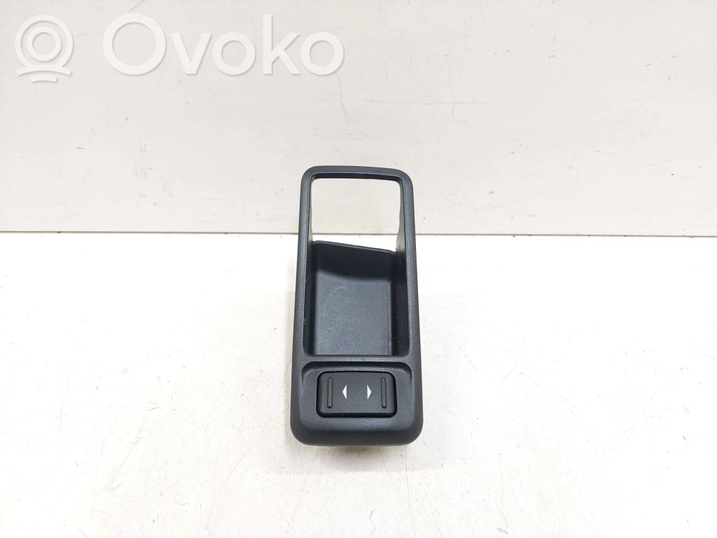 Ford Focus Przyciski szyb 