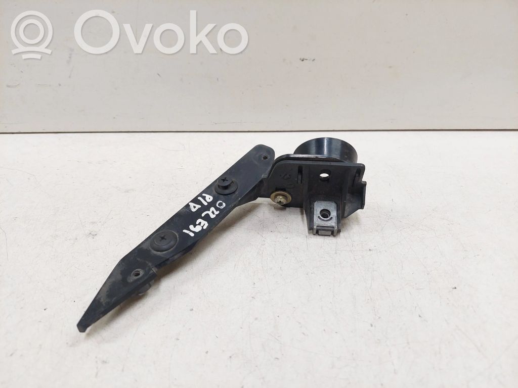 BMW 3 E90 E91 Headlight/headlamp mounting bracket 