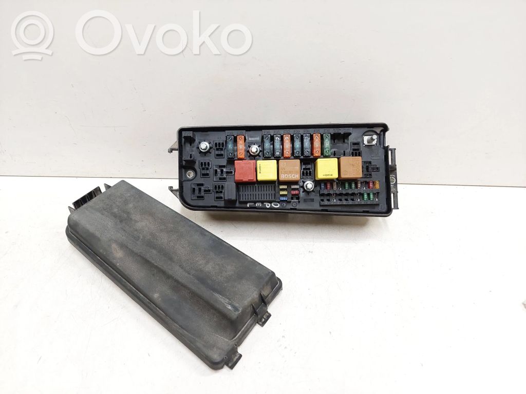 Opel Vectra C Fuse box set 